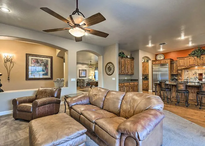 Heated Pool&Putting Green Luxe Gilbert Home *