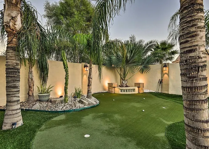 Heated Pool + Putting Green: Luxe Сasa de vacaciones *