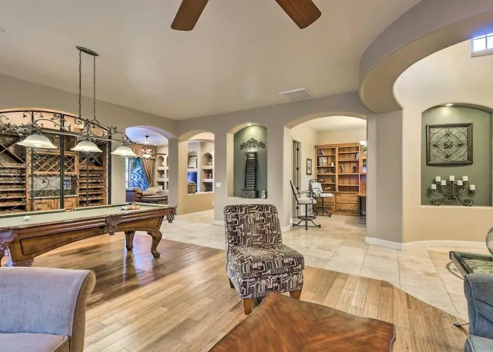 Heated Pool + Putting Green: Luxe Gilbert